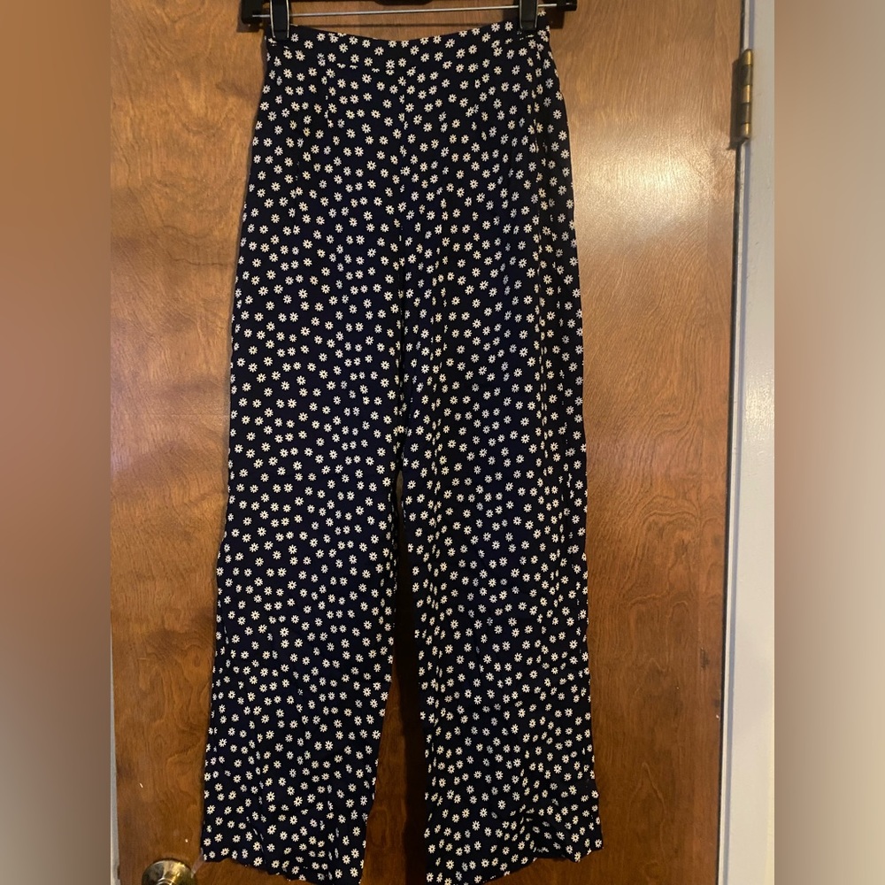 Reformation straight leg fabric pant in size 0